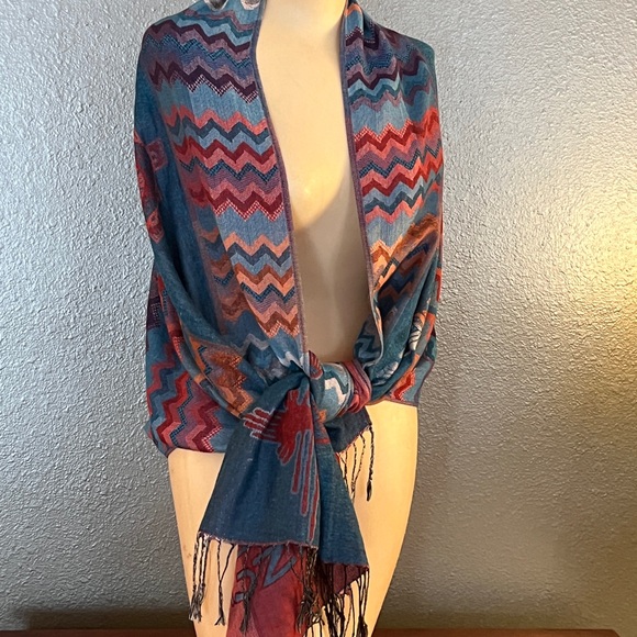 Accessories - Colorful Zigzag Patterned Shawl